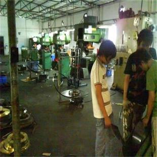 電子電氣金屬?zèng)_壓件金屬電子電器五金沖壓件開關(guān)插頭彈片定制