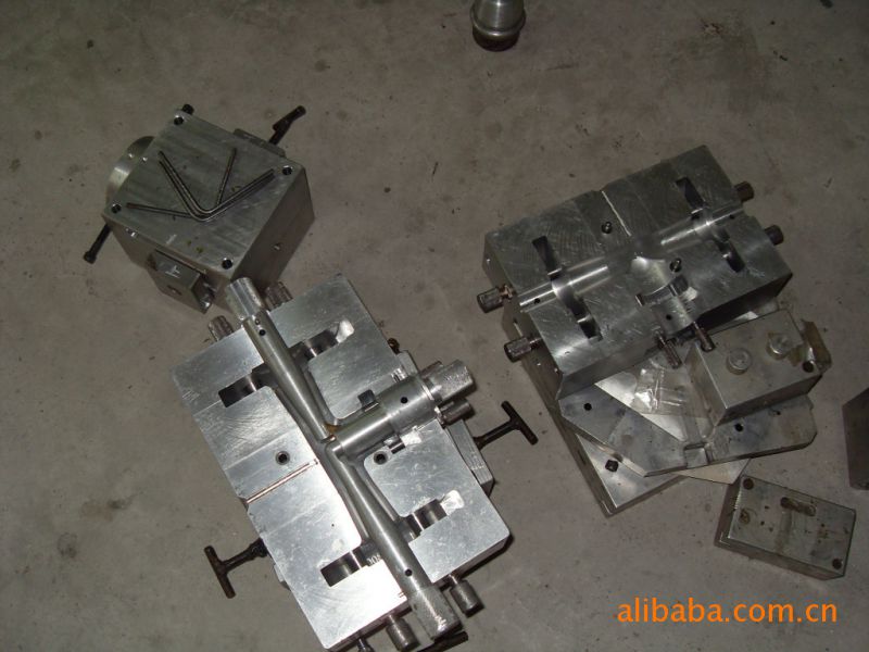 【供應(yīng)精密鑄造射蠟?zāi)＞?鋁合金材質(zhì) 數(shù)控cnc加工模具 歡迎來圖來樣】